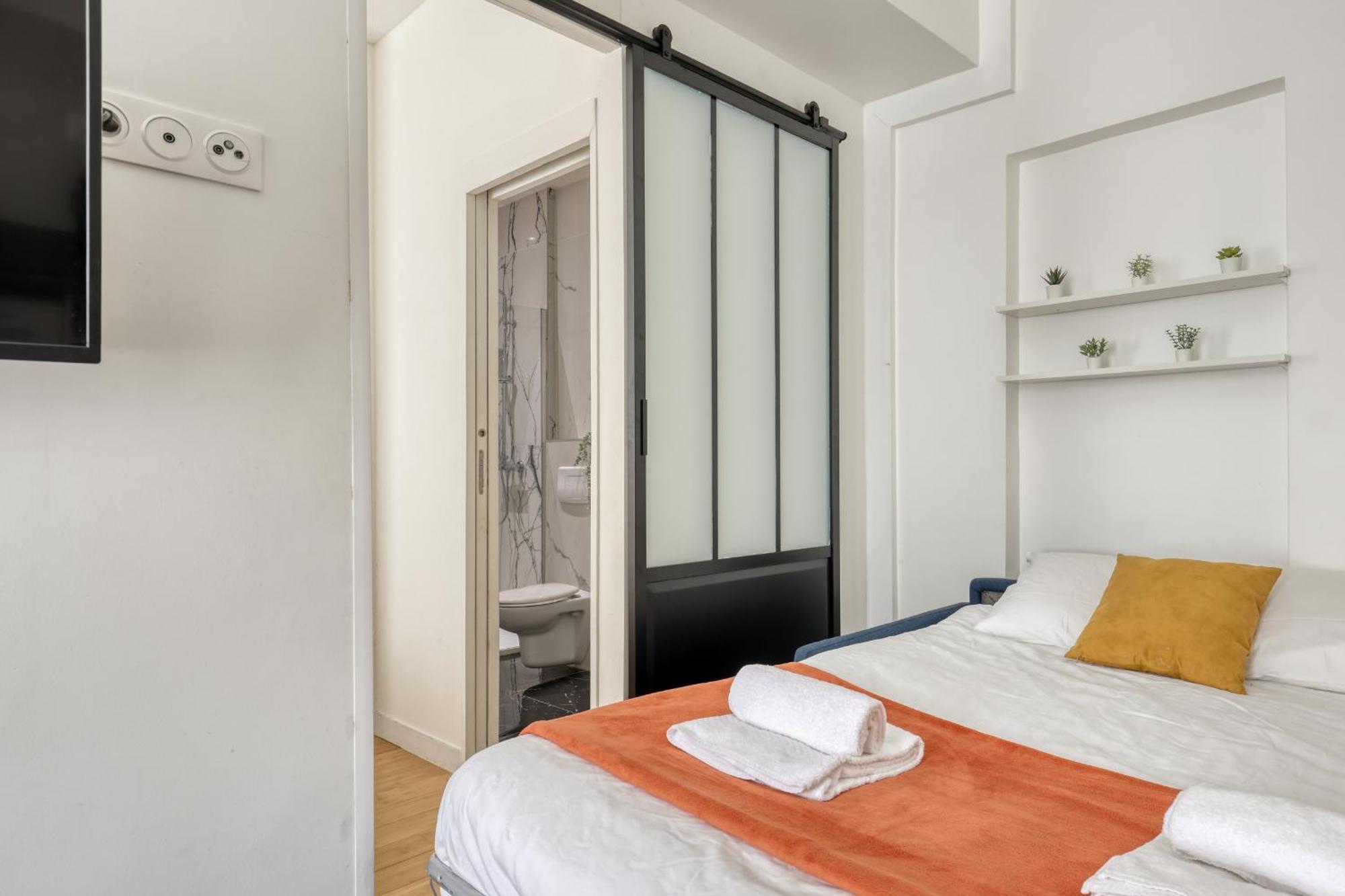 Апартаменты New And Quiet 1 Bdr Flat In The Heart Of Paris 12 Экстерьер фото